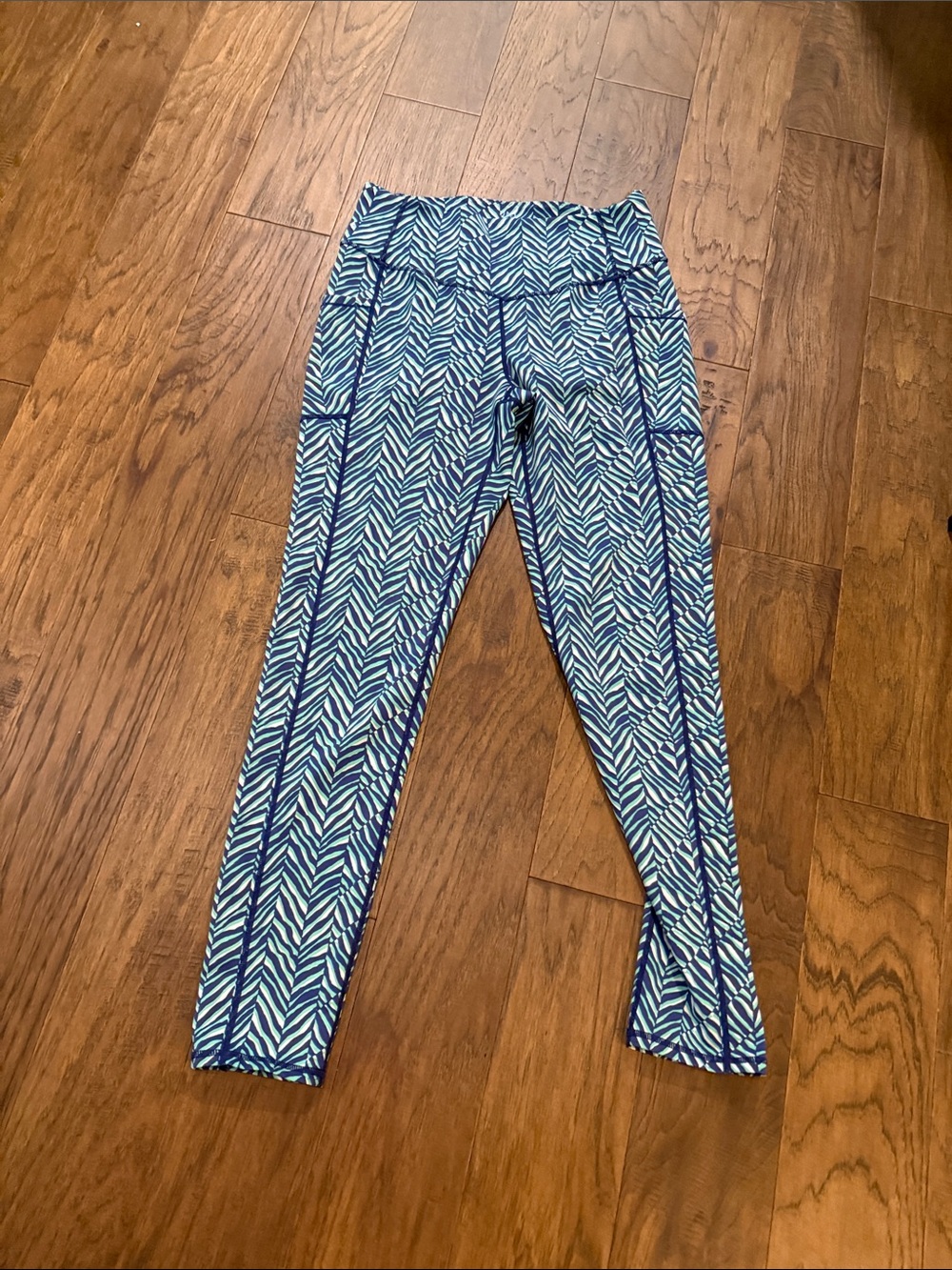 Girls' Blue Chevron-Print Performance Leggings
